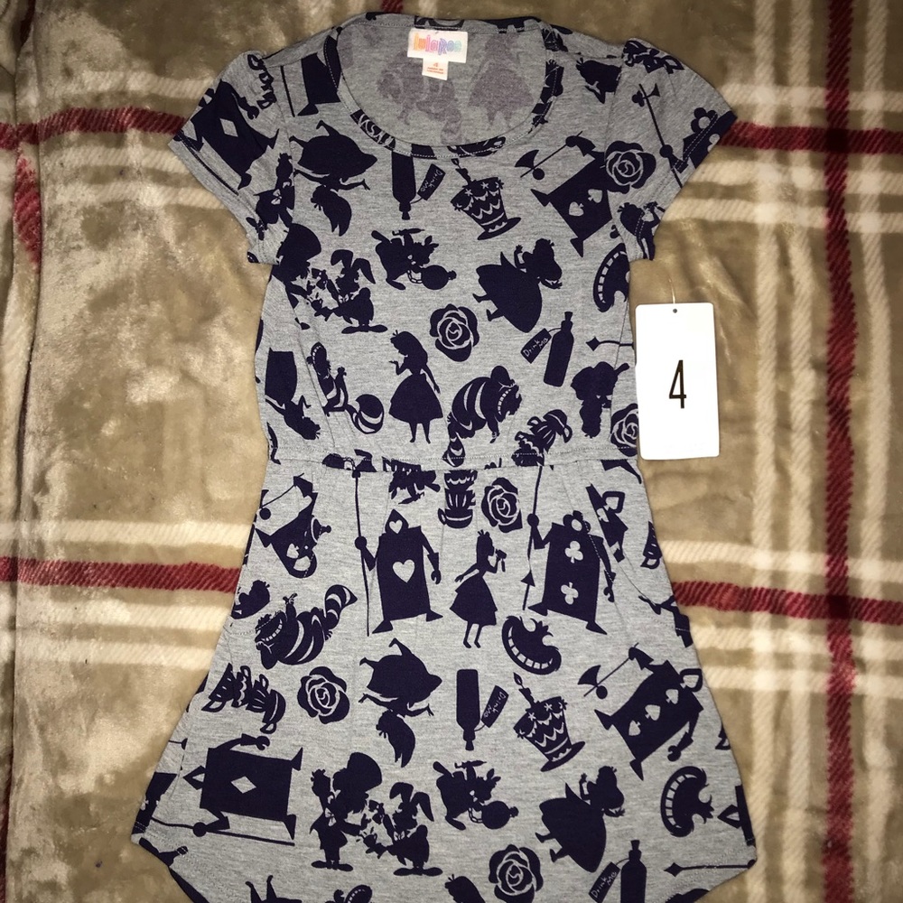4 Mae Dress - Alice in Wonderland - New w/ Tags